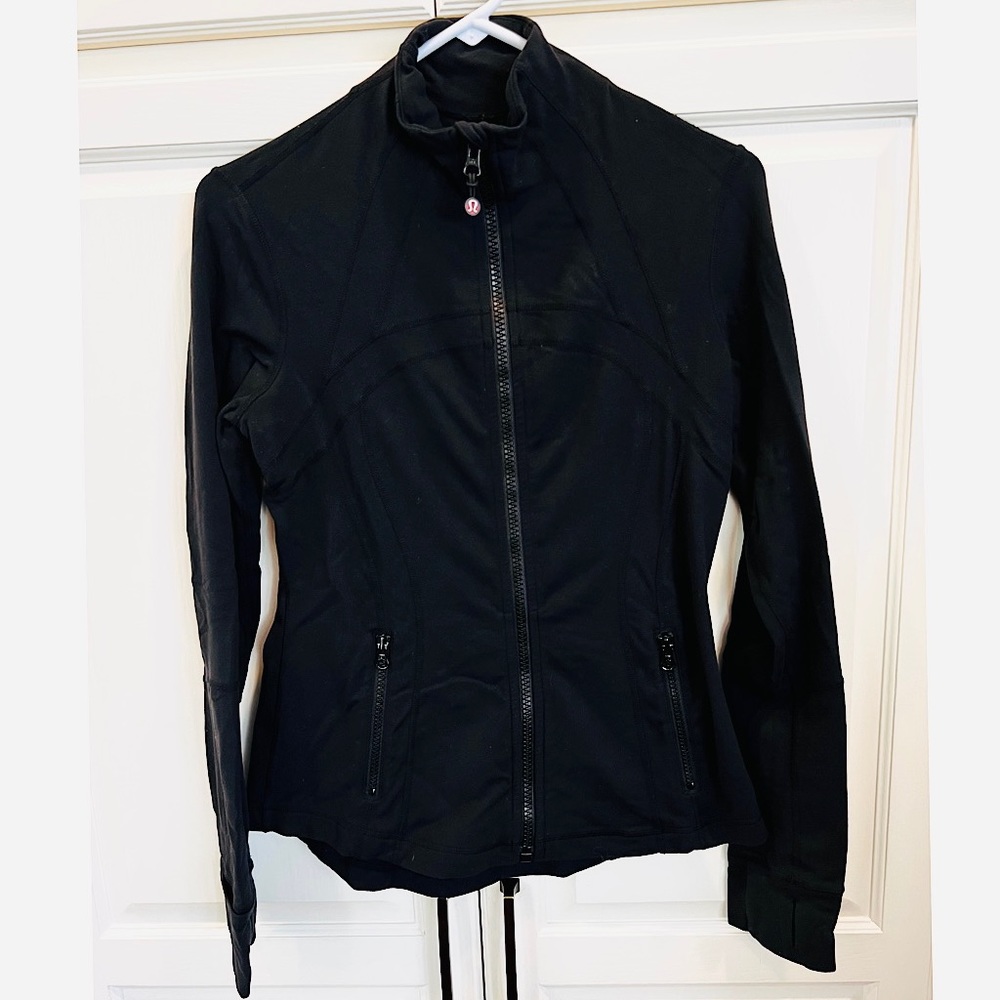 Lululemon womens size 8 black contoured full zip jacket